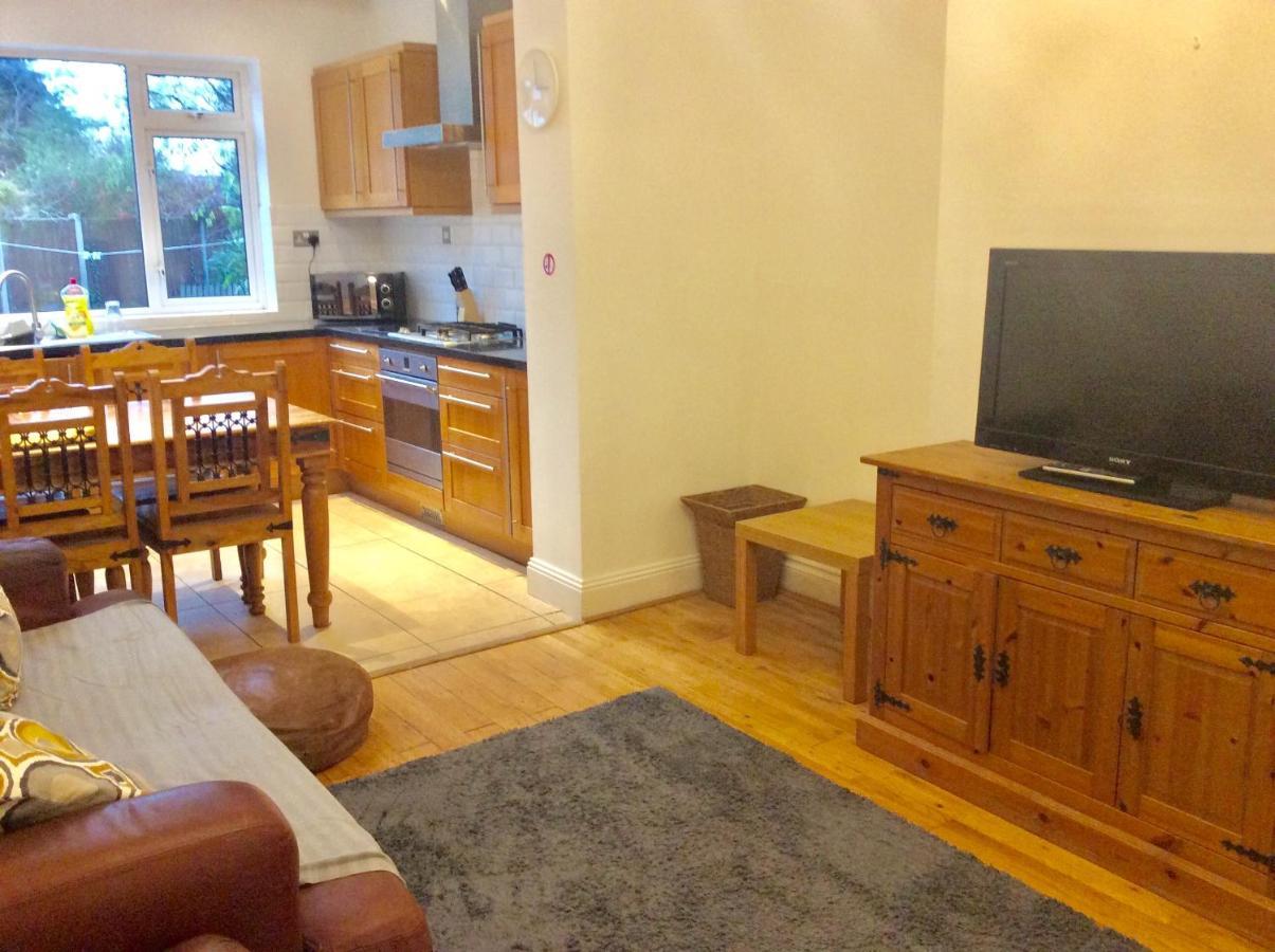 Leybourne Villa Борнмът Екстериор снимка